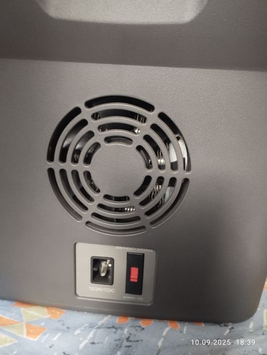 Автомобільні холодильники 2шт Waeco компресорний, термоелектричний