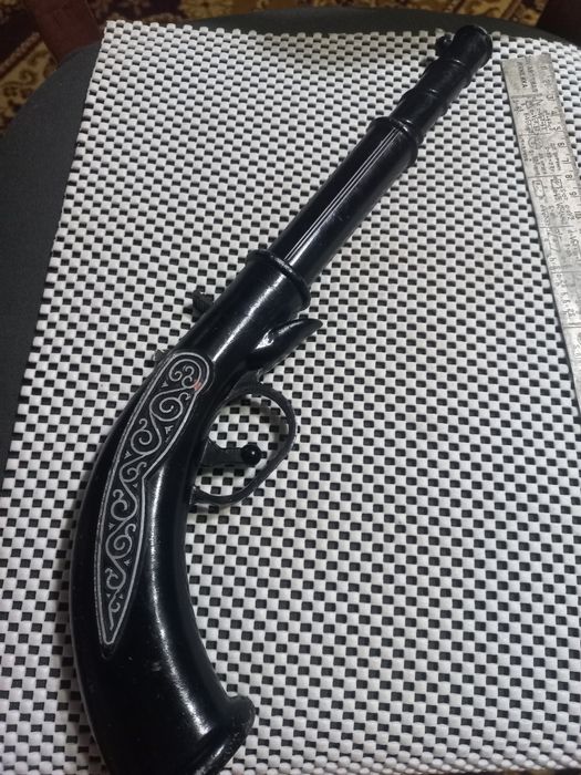 Мушкет сувенірний.