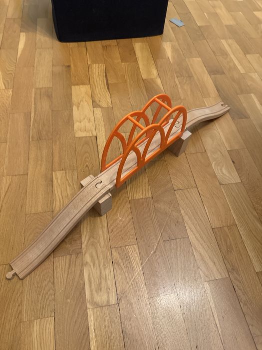 Most kolejowy Lillabo Ikea
