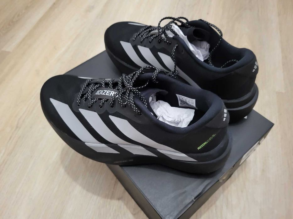 NOWE Buty Adidas Adizero EVO SL
