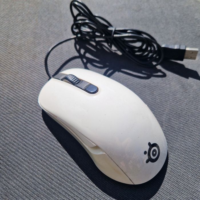 Rato Kana Branco Steelseries