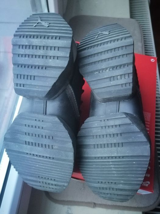Puma damskie czarne adidasy r. 37