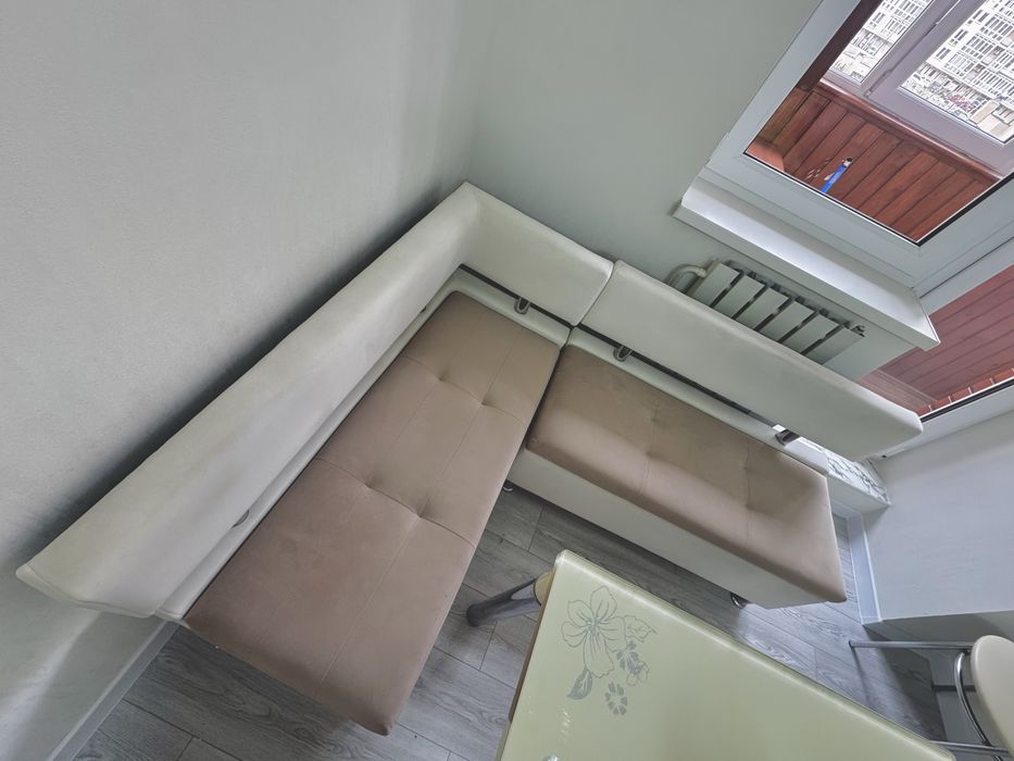 Кухонный уголок / кухонный диван