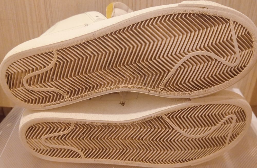 Nike Blazer Mid '77 SE w perfekcyjnym stanie