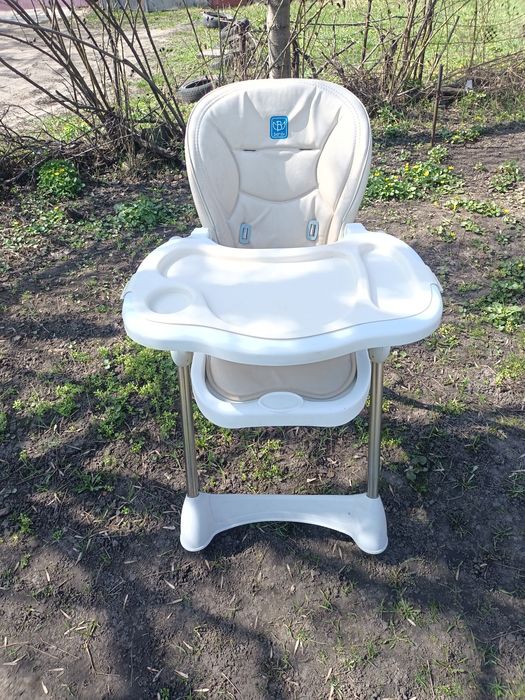 Продам столик для годування