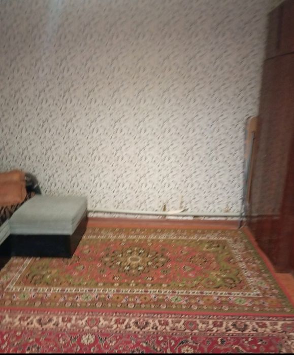 Продам полдома Змиёв Харьковская область..Недорого.