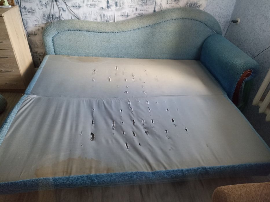 Диван розкладний б/у