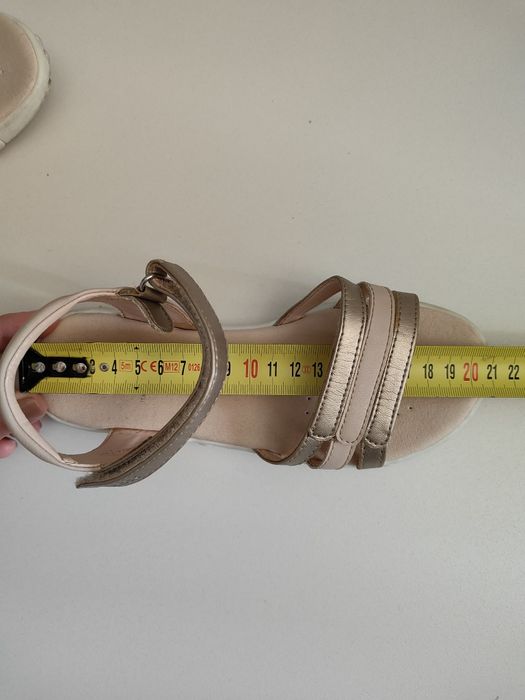 Sandały dla dziewczynki Geox 33