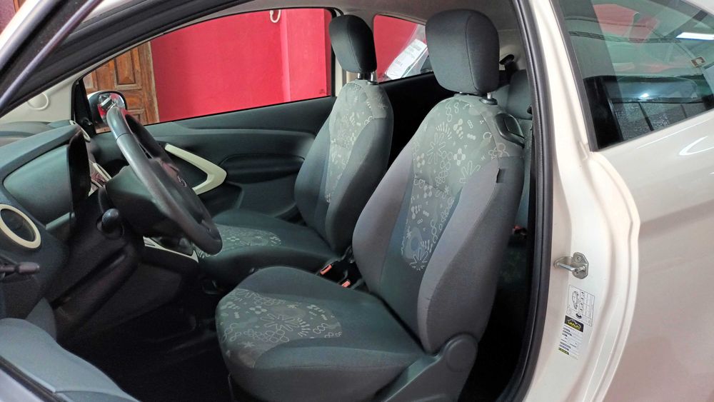 Ford KA 1.2 Titanium X