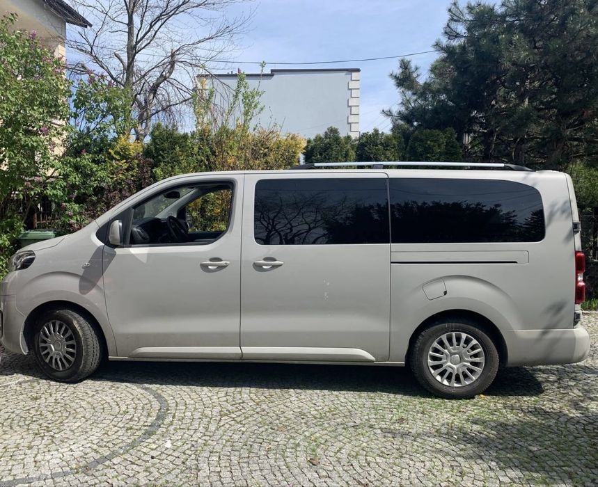 Odstąpię leasing -Toyota Proace 9 osób | idealny  stan