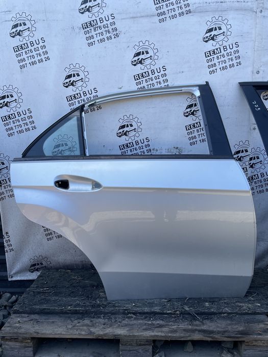 Двері передні задні ліві праві Mercedes W212 колір 775 сірий