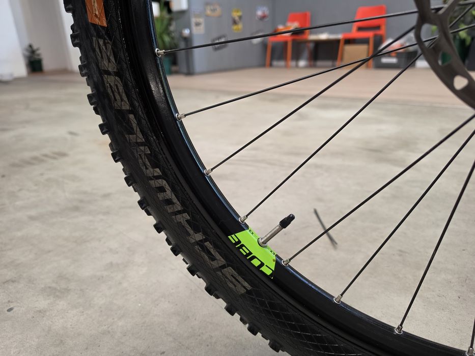 Bicicleta Cube Stereo Hybrid