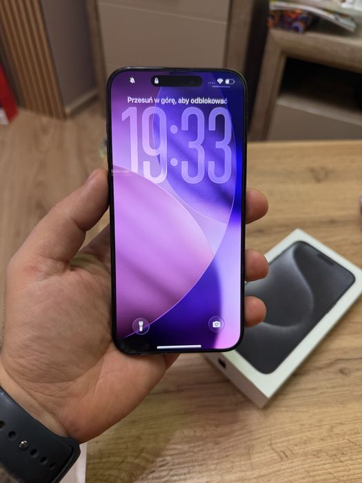 idealny iphone 15 pro max wersja e-sim 256gb black + 3 case