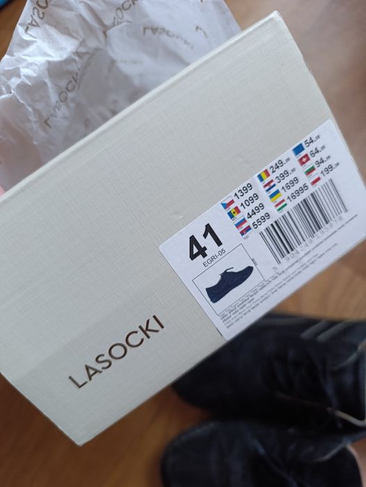 Półbuty damskie Lasocki