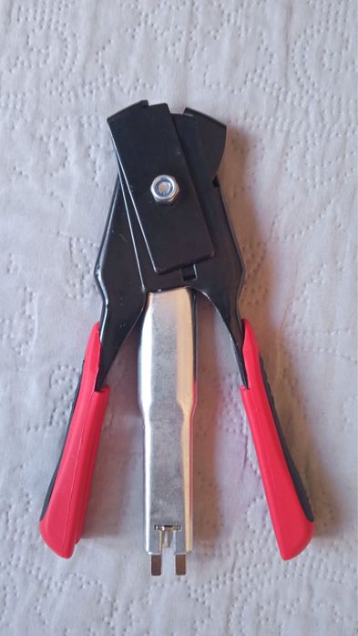 Alicate de anel de cerca de conector de fio, novo nunca usado