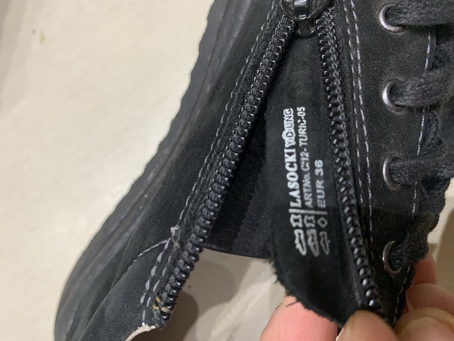 Czarne skórzane buty Lasocki rozmiar 36