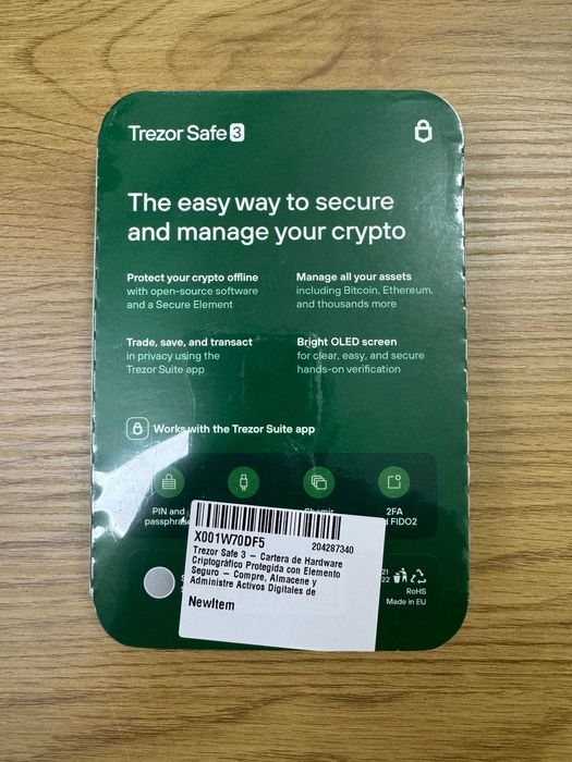Trezor Safe 3 Cosmic Black апаратний криптогаманець