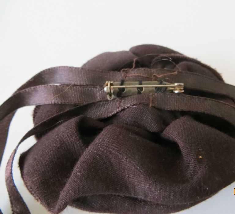 Alfinete c/ roseta, original Moda Paris