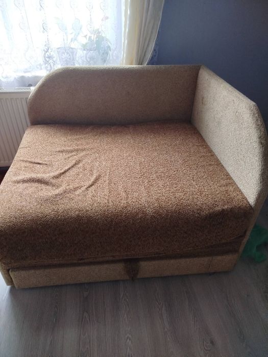 Продам крісло диван