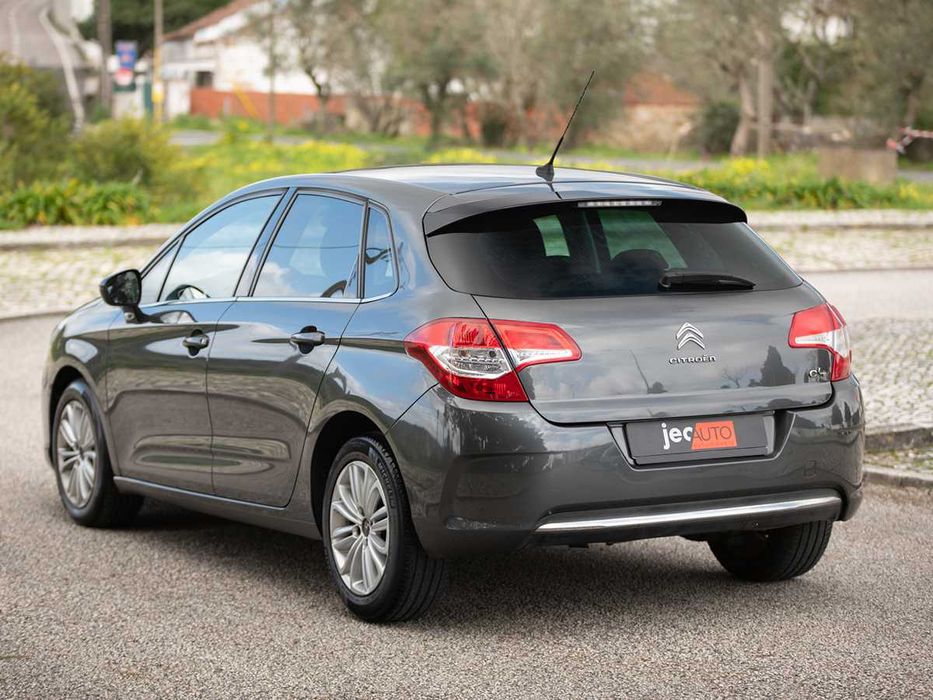 Citroën C4 1.6 HDi Attraction | Desde 129€ Mês | Nacional