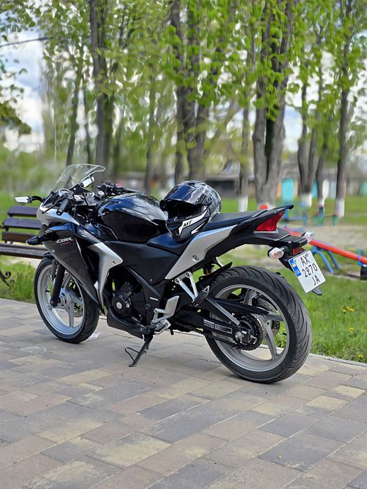 продам honda cbr 250r 2 ключа