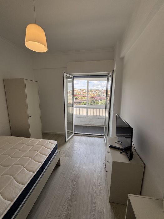 Quarto para Arrendar Cacém