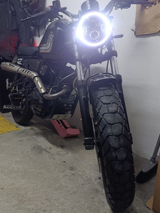 UM Scrambler X Naked