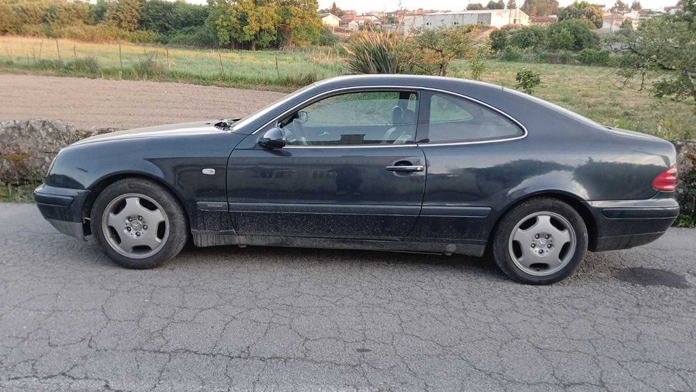 Mercedes CLK 200 de 1998 para peças W208