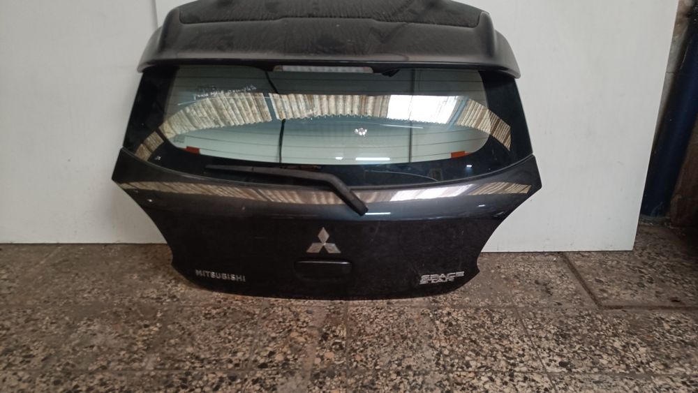 Tampa mala Mitsubishi space Star 2015