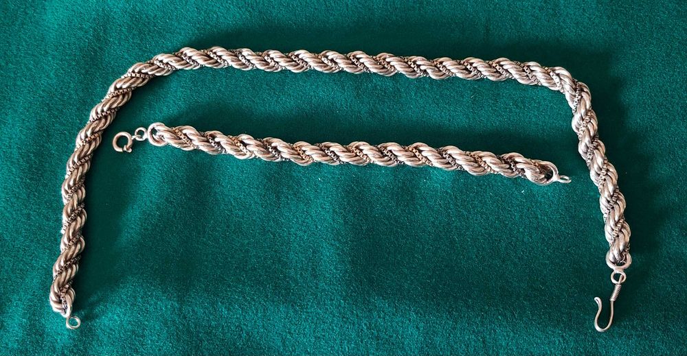 Colar e pulseira em prata maciça
