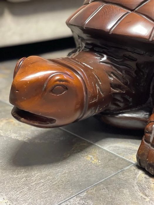 Mesa de Centro Exclusiva "Tartaruga" em Madeira Maciça c/ Tampo de Vidro