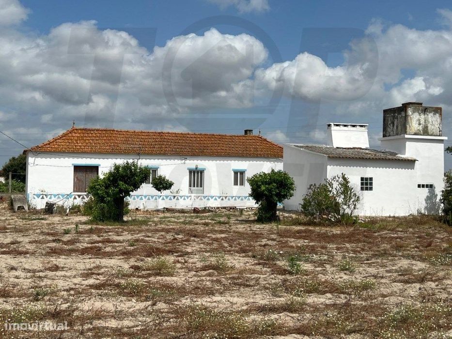 Moradia V2 - Foros De Salvaterra - 210.000€