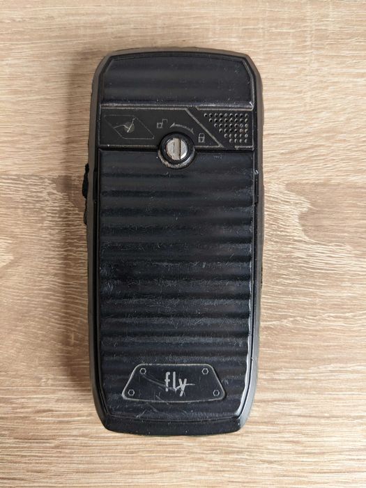 Мобільний телефон Fly OD1 в неробочому стані, на запчастини