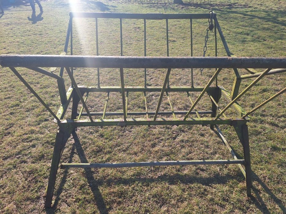 Paśnik/stojak dla bydła/cieląt