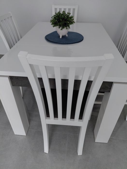 Stół z krzesłami Forte