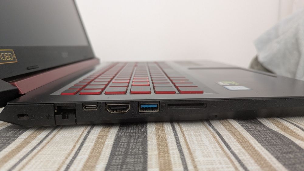 Acer Nitro 5 - PC Portátil Gaming