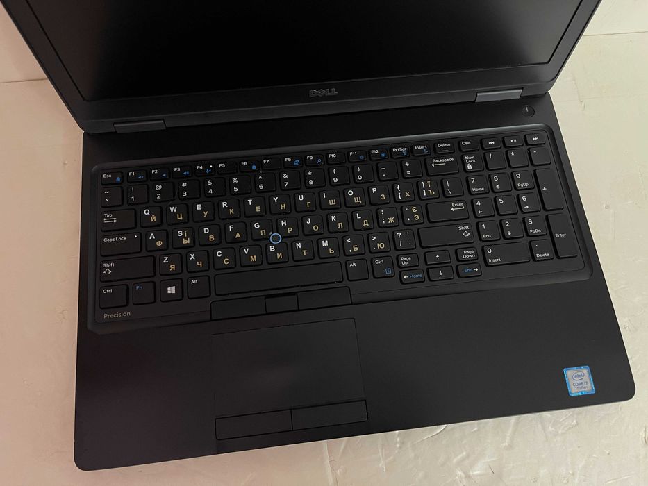 Игровой DELL Precision 3520 / Core i7 7700HQ / 16 DDR4/ Видео GDDR5 + ЗСУ Подарки!!