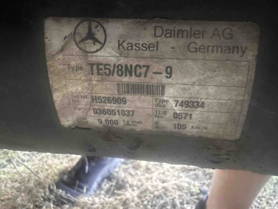 Ось вісь балка напівпричіп Mercedes мерседес розборка напівпричіпів