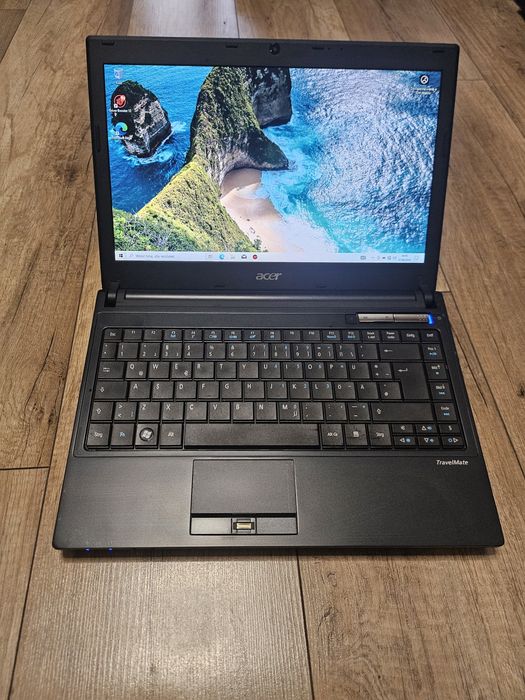 Acer TravelMate 8372 i3 z zasilaczem