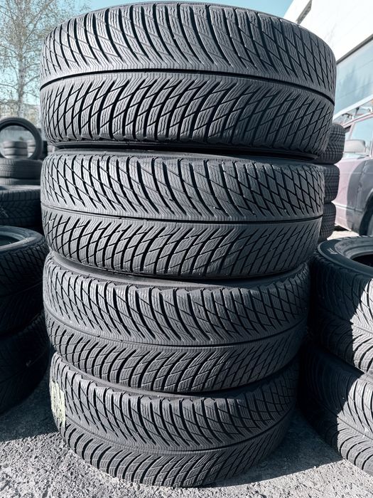 235 50 19 Michelin Pilot Alpin 5 90% Шини Зима