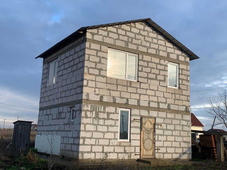 Продам будинок з ділянкою 2 сотки. с.Молодіжне вул. Лесіва