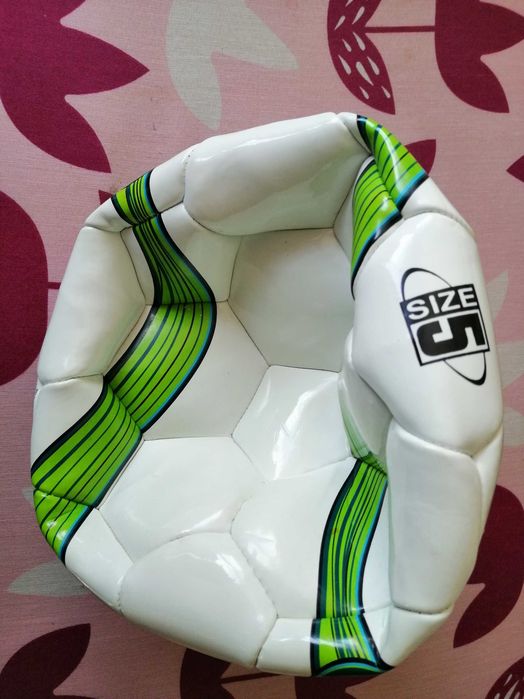 Piłka nożna Size 5 Soft Touch - stan nowy