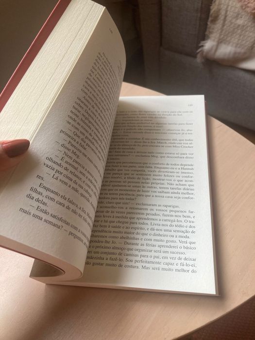 Livro "Mulherzinhas" - Louisa May Alcott