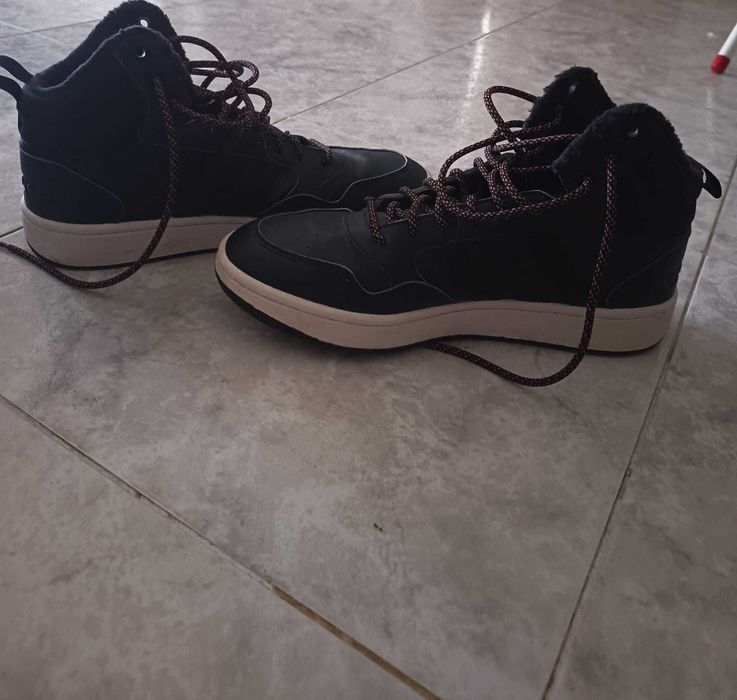 Sapatilhas ADIDAS de Inverno com Forro em Pelagem