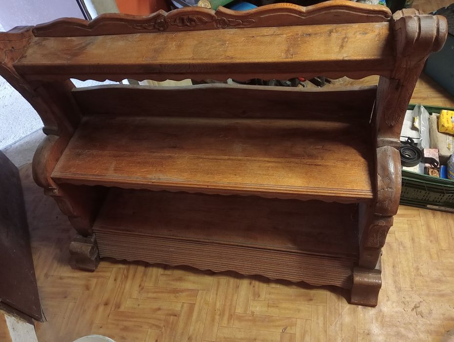 Witam na sprzedaż zabytkowy mebel dębowy ręcznie rzeźbiony