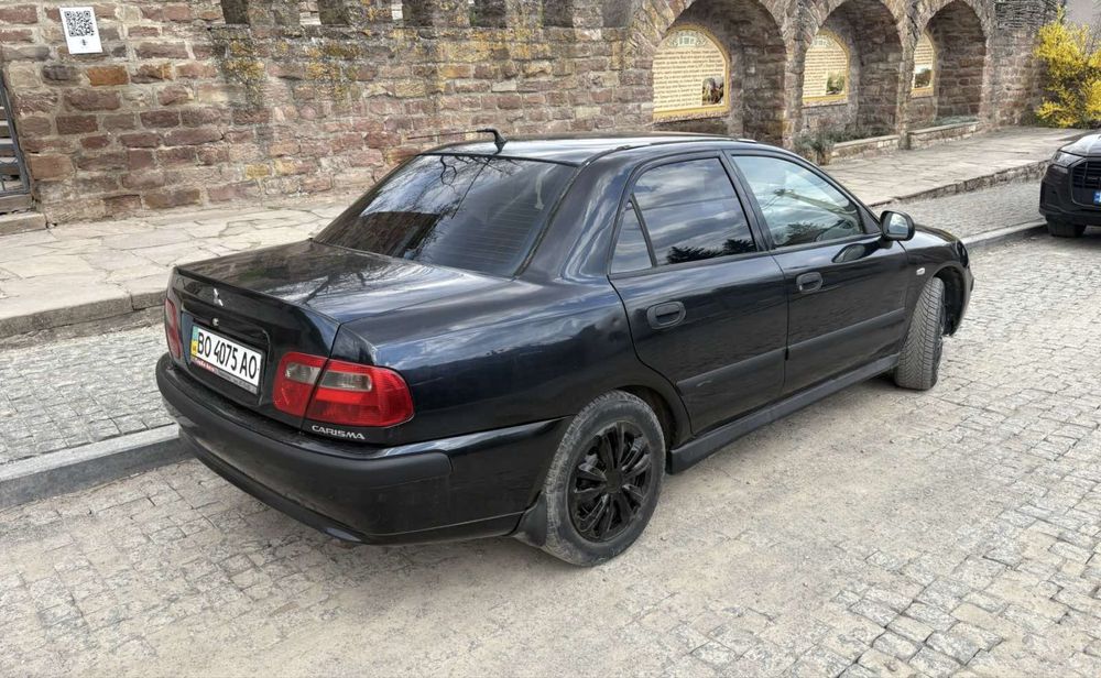 Mitsubishi carisma