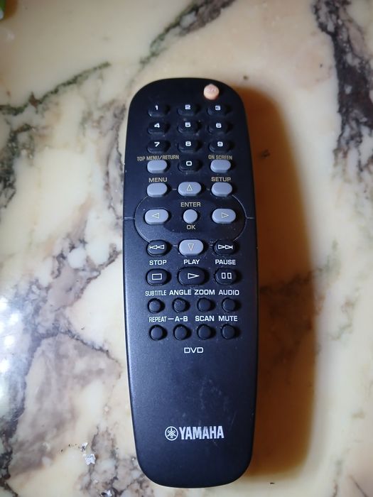 Pilot orginalny YAMAHA  DVD  RC2K.