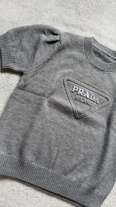 Кофта прада prada кофтинка светер розмір S-M