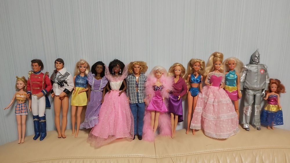 Барбі Маттел вінтаж Штеффі Крісті Кіра Індіанець  Рокер Дерек 90-тих