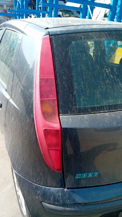 Farolim esquerdo FIAT Punto (188_)